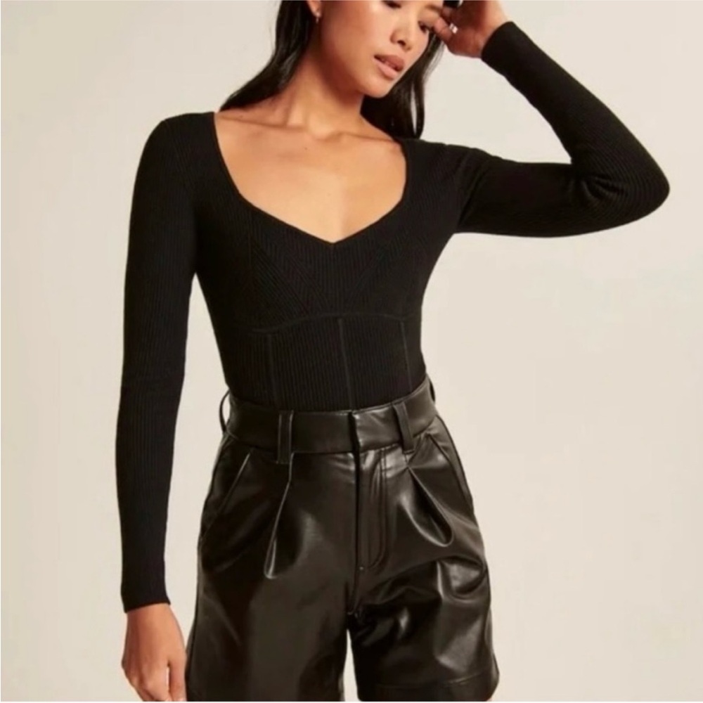 Abercrombie & Fitch Corset Sweetheart Sweater Bodysuit black used size M